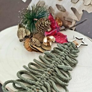 atelier fabrication d'un ornement de Noël en macramé
