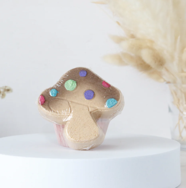savonnerie poussière d'étoile Bombe de bain | Champignon avec insertions colorées 75g