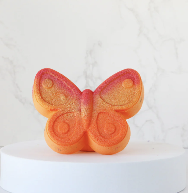 savonnerie poussière d'étoile Bombe de bain | Papillon Orange avec insertions colorées 140g