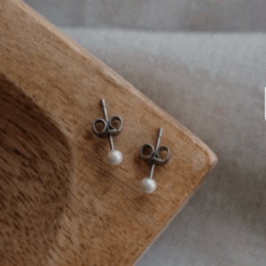 BOUCLES D'OREILLES PERLES 3 MM soha & co
